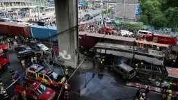 Train Collision Kills 8, Injures 25 in Bangkok