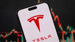 Tesla Q1 Sales Rise 6% Despite Overproduction Crisis