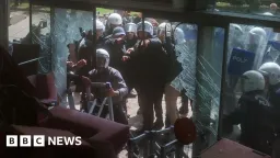 Turkey: Police Storm Opposition HQ After Court Ousts Leader