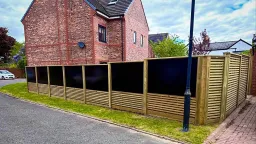 Europe Turns Garden Fences into Solar Farms: A New Energy Frontier