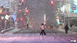 Massive Snowstorm Cripples Northeast Travel, Thousands of Flights Canceled