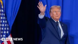 Trump Tells Negotiators 'Not to Rush' Iran Deal