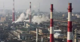Ukraine Escalates Strikes on Russian Volgograd Oil Infrastructure