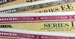 US Stocks and Bond Yields Decouple in Historic Shift