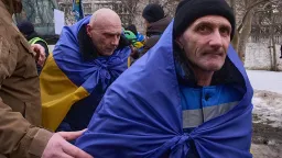 Ukraine, Russia Swap POWs Ahead of Orthodox Easter Ceasefire