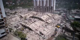 Venezuela Earthquake Death Toll Soars to 920 as U.S. Rescuers Race to Save Survivors