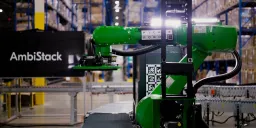 Warehouse Robots Integrate to Automate Truck-to-Pallet Handoff