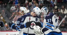 Winnipeg Jets Overcome Two-Goal Deficit to Beat Blackhawks 4-3 in Overtime