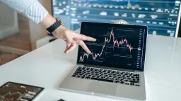 XRP Advocate Challenges Holders: Stop Waiting, Start Using the Asset