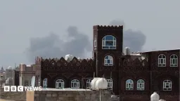 Houthis Launch Missiles at Saudi Airport After Sanaa Strike