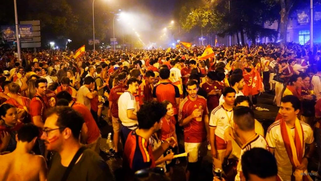 Spain's World Cup Victory Parade Draws Two Million to Madrid
