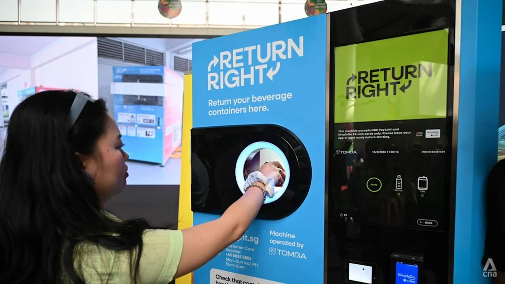 Singapore Launches National Beverage Container Return System