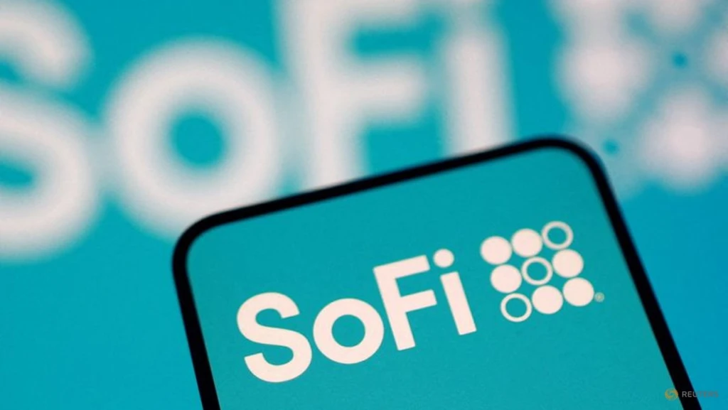SoFi Shares Dip Despite Record Q1 Results as 2026 Forecast Holds Steady