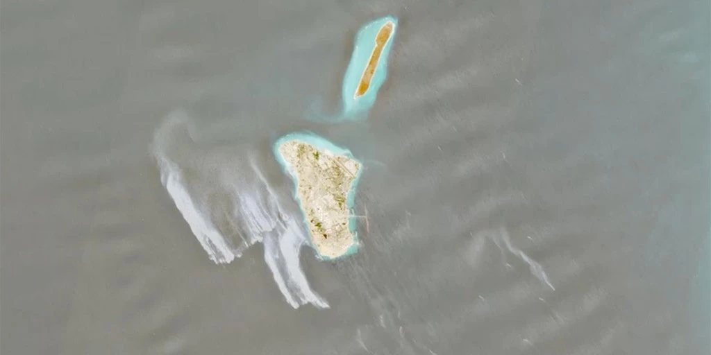 New Oil Slick Detected Near Iran's Kharg Island, Environmental Disaster Feared
