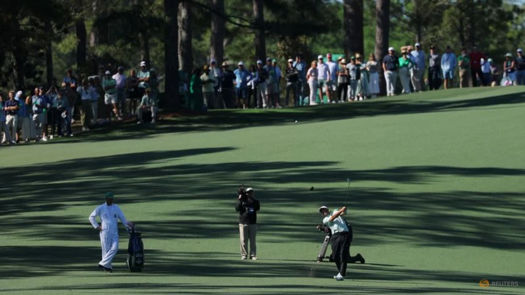 Masters: Scheffler Pursues McIlroy Amidst Augusta Challenges