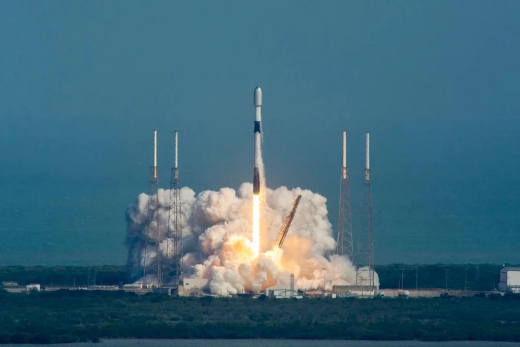 SpaceX Equity Launches on Solana Alongside Nasdaq Debut