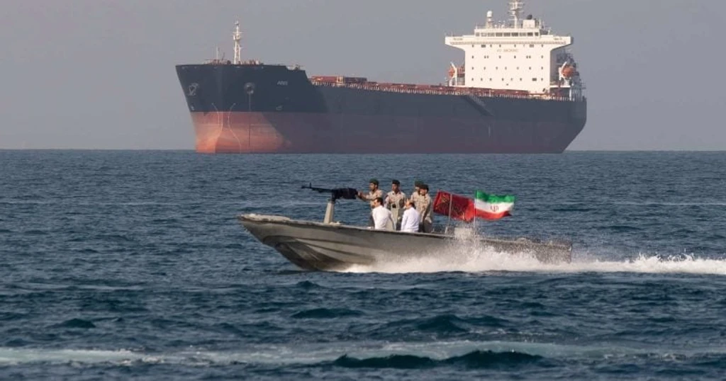 Strait of Hormuz Blockade to Last Weeks, Top Tanker Operator Warns