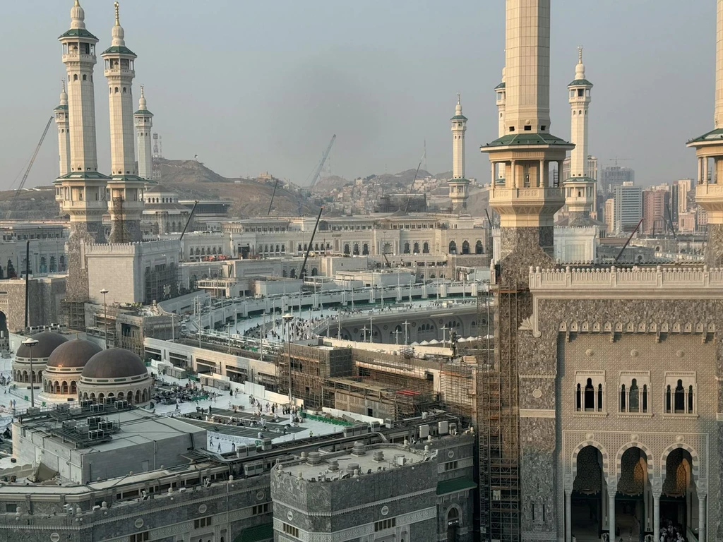 Saudi Arabia Unleashes $100 Billion Tech Fund for AI and Diversification