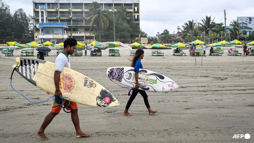 Bangladesh's Surfing Pioneers Aim for Asian Games Glory