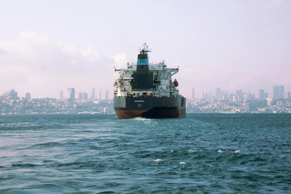 Toyota Faces Aluminum Supply Risks Amid Strait of Hormuz Tensions