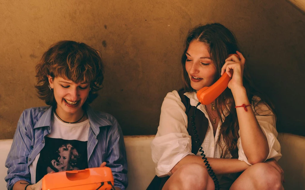 The Friend Who Remembers Everything: It’s Not Warmth, It’s a System Built in Childhood