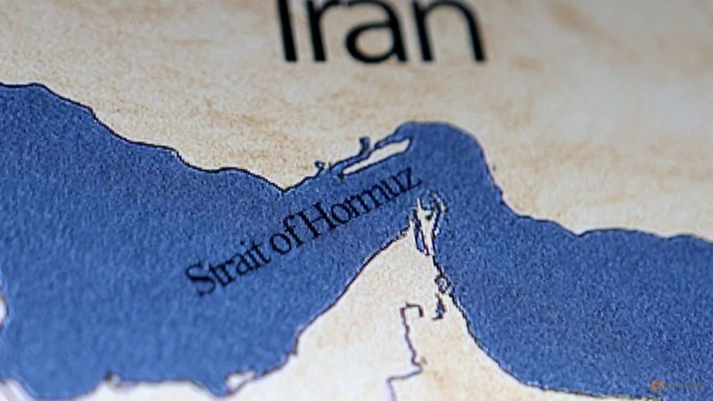 Hormuz Strait: The Unseen Threat to the Global AI Economy