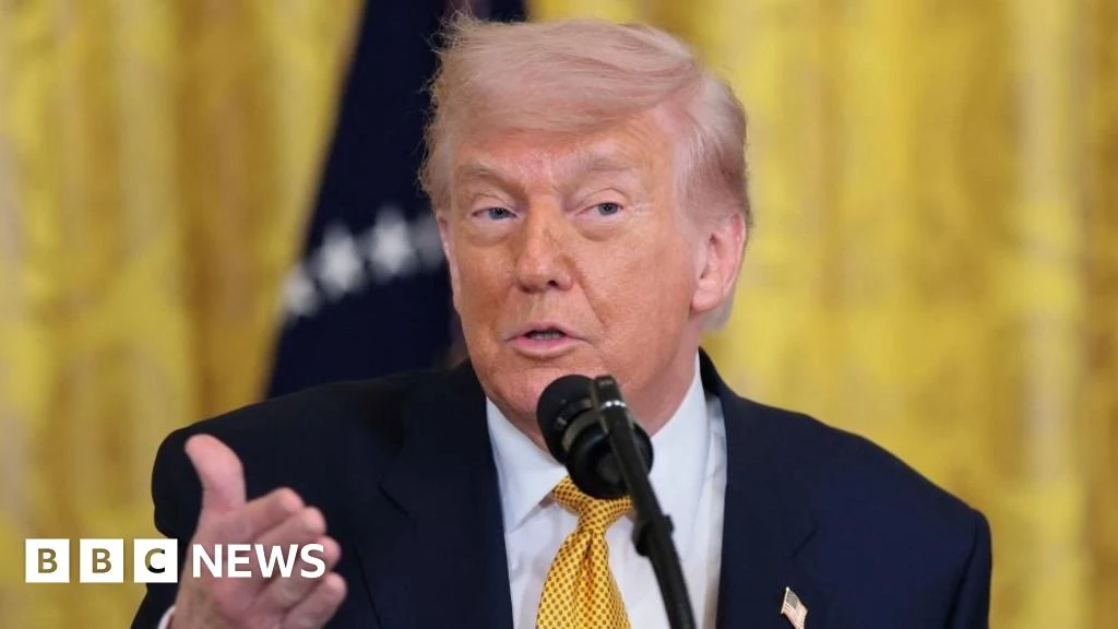 Trump Signals Potential Iran Deal, Threatens Escalation in Gulf