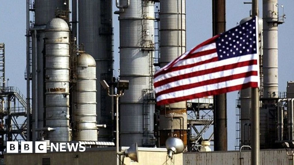 US Refinery Receives Venezuelan Oil Amidst Global Energy Flux