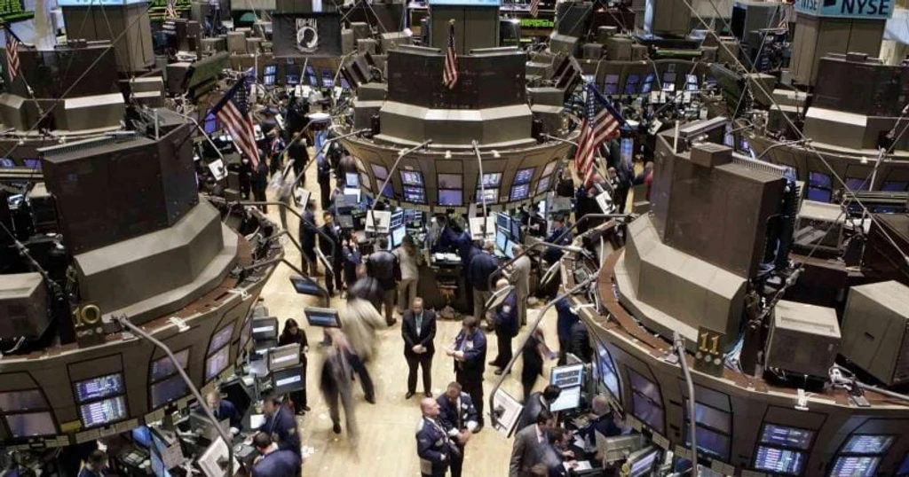 Tech Selloff Drags Bitcoin, Crypto to Yearly Lows on AI Profit Fears