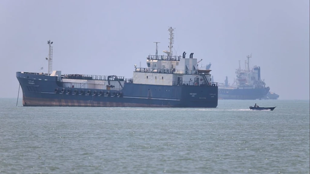 Trump Signs Iran Ceasefire Deal Reopening Strait of Hormuz