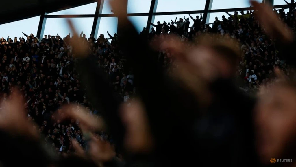 Tottenham Extends Season Ticket Deadline Amid Relegation Threat