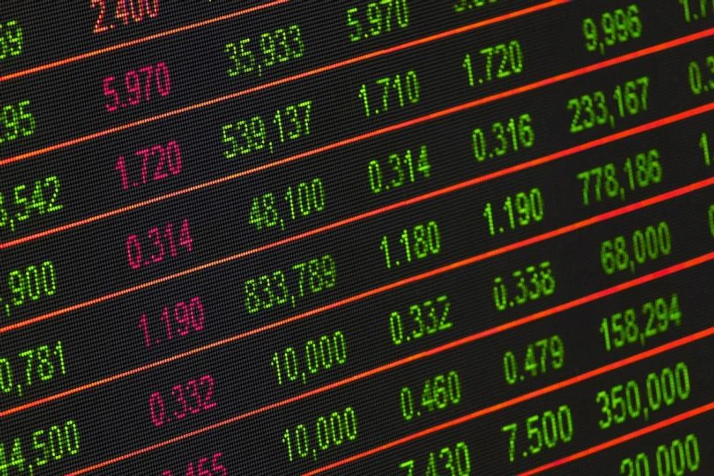 Trump Token Sees Whale Accumulation Amidst Political Scrutiny