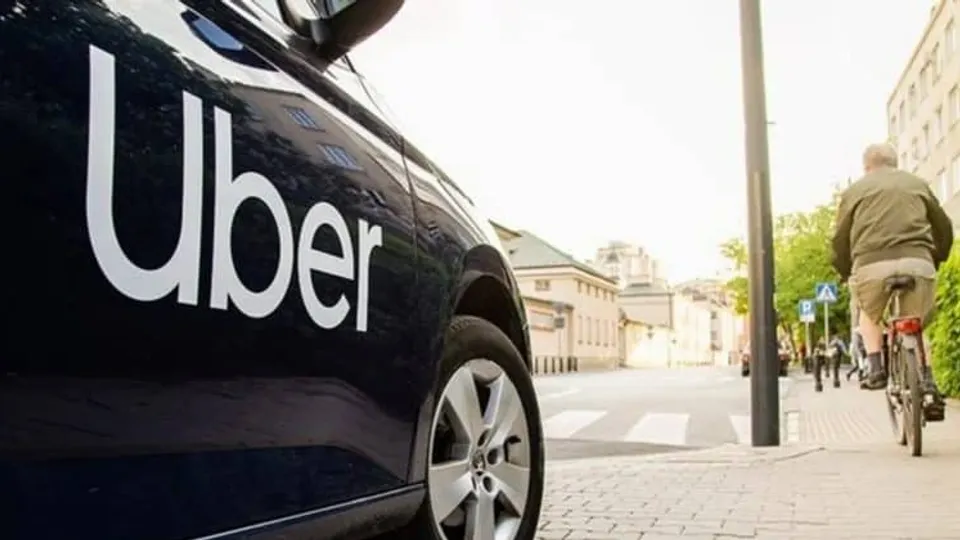 Uber Bets $100 Million on Autonomous Vehicle Charging Network