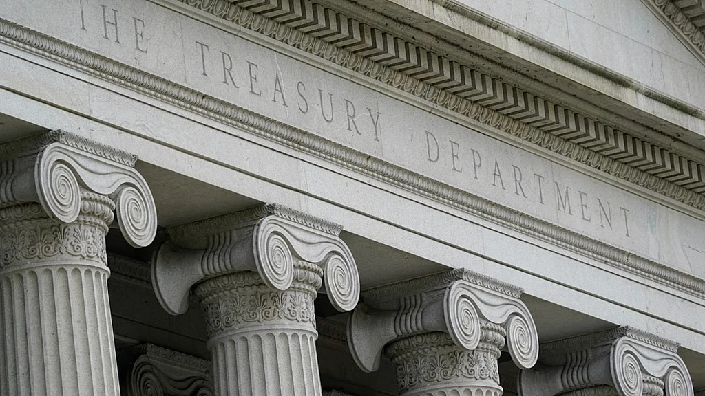 30-Year US Bond Yield Hits 5% As Kevin Warsh Takes Over Fed Amid Rising Inflation