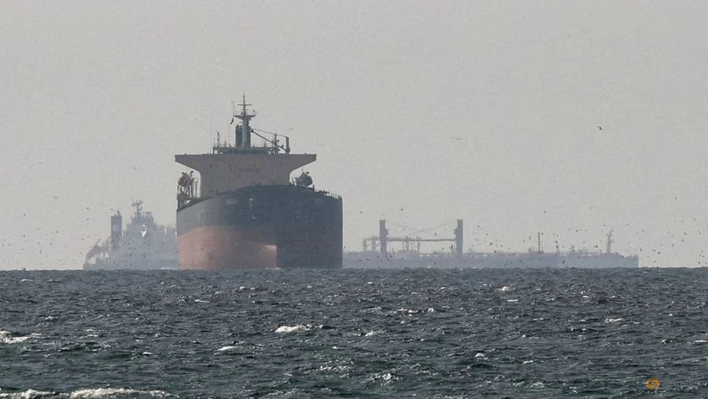 US-Iran Ceasefire Strained as Oil Flows Squeezed Ahead of Talks