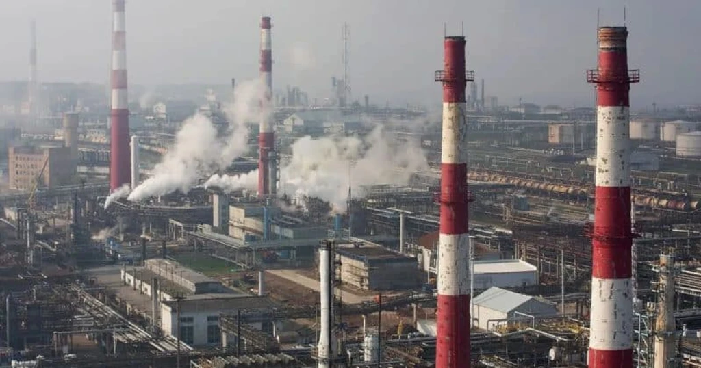 Ukraine Escalates Strikes on Russian Volgograd Oil Infrastructure