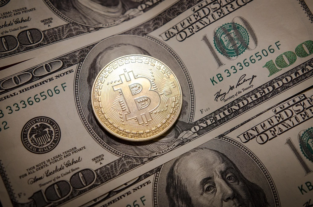 Ex-Trump Advisor: US Must Act on Bitcoin, Not Just Praise It