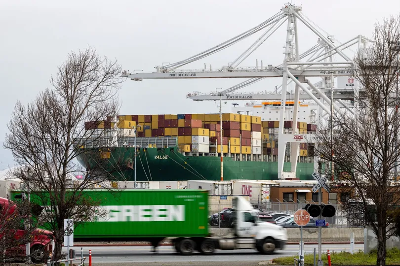 Senate Democrats Push for Trump Tariff Refund Bill