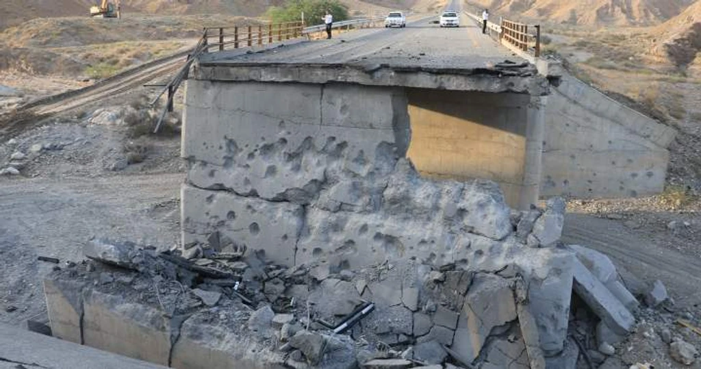 U.S. Launches New Airstrikes on Iran as Mideast Conflict Escalates