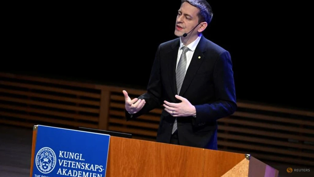 Nobel Laureate John Jumper Leaves Google DeepMind for Anthropic Amid AI Talent War