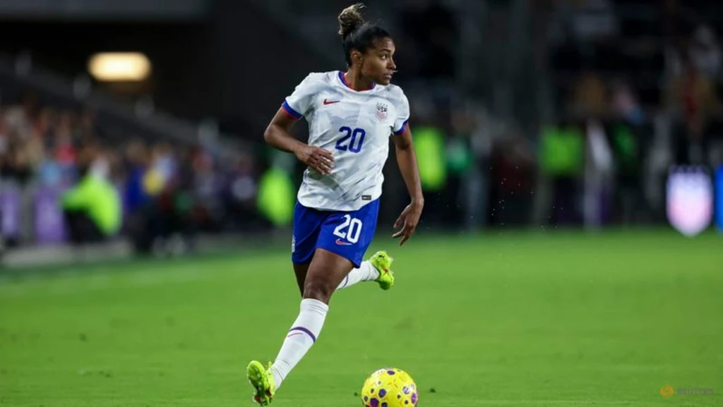 Catarina Macario Returns to San Diego, Signs Historic NWSL Contract