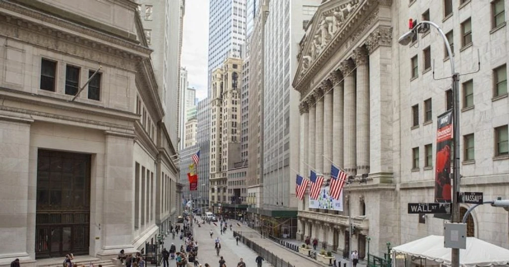 Wall Street Rises on Hopes for US-Iran Peace Breakthrough