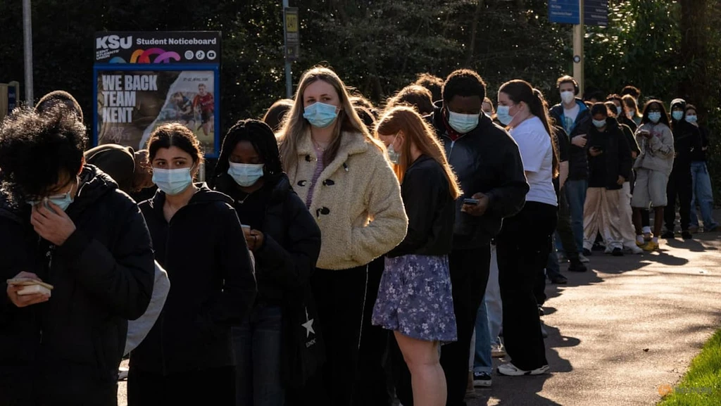 Two Dead in UK Meningitis B Outbreak Linked to Nightclub