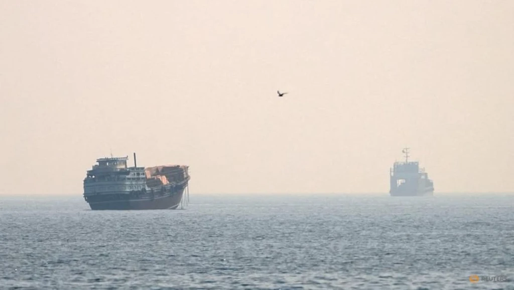 US Strikes Iran for Fourth Day, Reimposes Naval Blockade