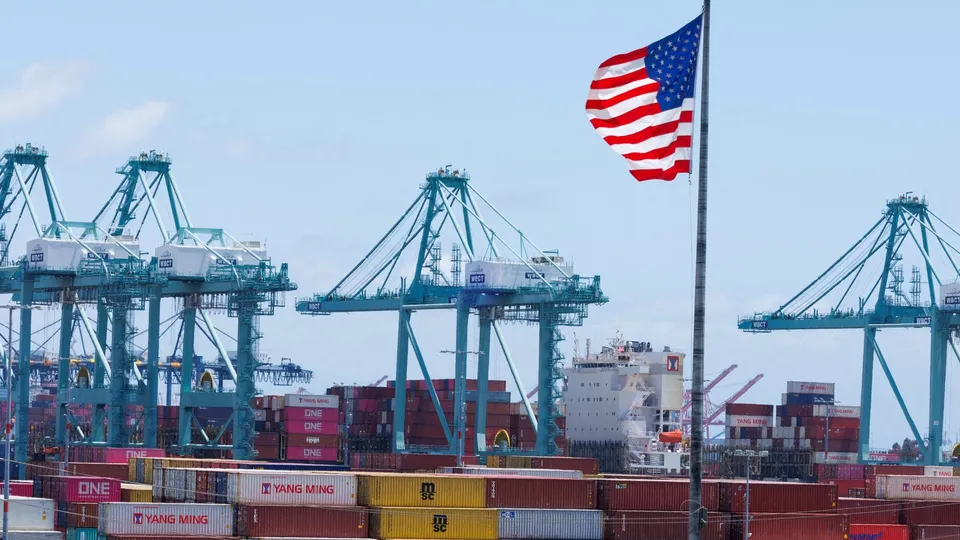 US Trade Deficit Surges in December; Labor Market Shows Resilience