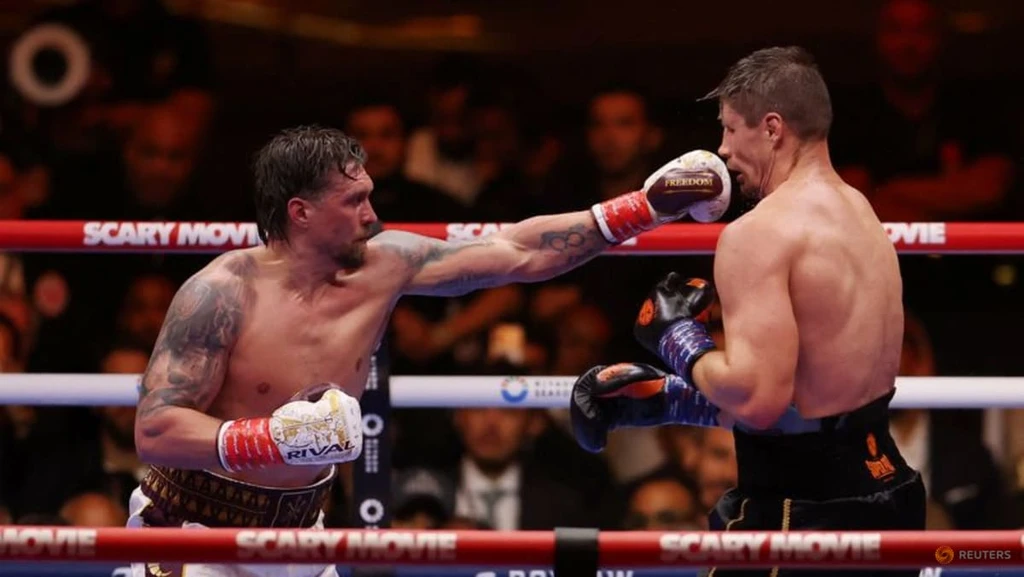 Usyk Stops Verhoeven in 11th, Avoids Epic Upset at Giza