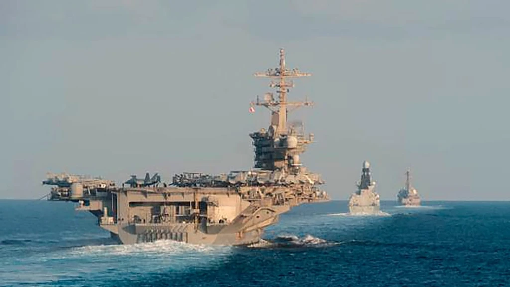 US Blockades Iranian Ports, Escalating Strait of Hormuz Tensions