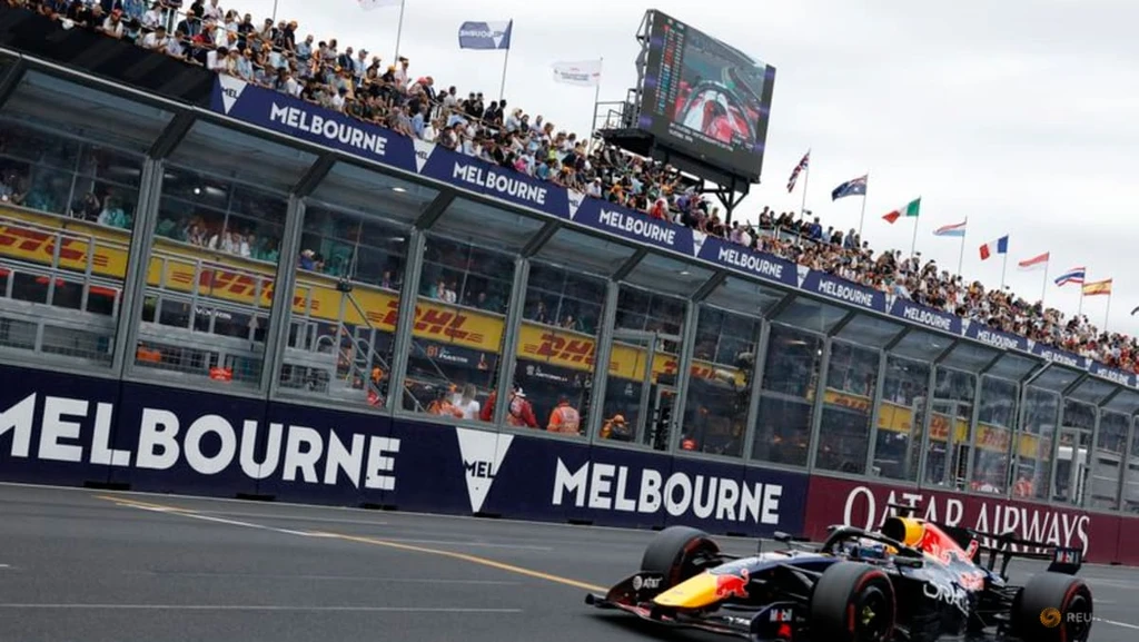 Verstappen Out of Australian Grand Prix Qualifying After Crash