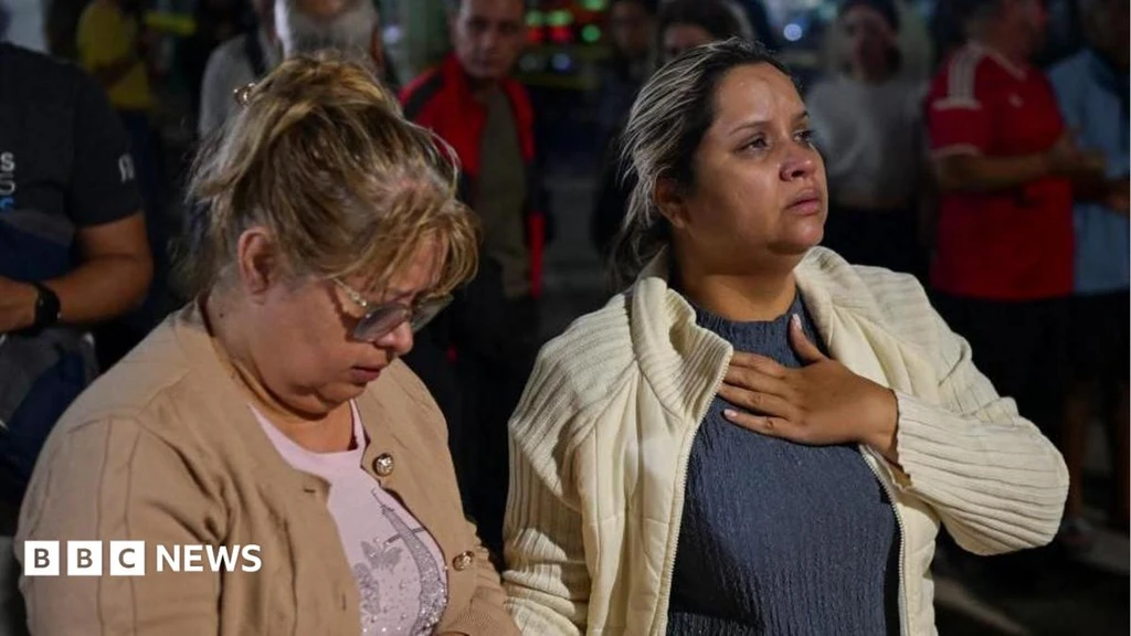 Deadly Twin Quakes Worsen Venezuela's Crisis as Interim Leader Seeks Foreign Help