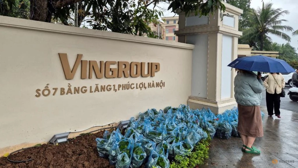 Vingroup Abandons Major LNG Power Plant Plan for Renewable Energy Shift